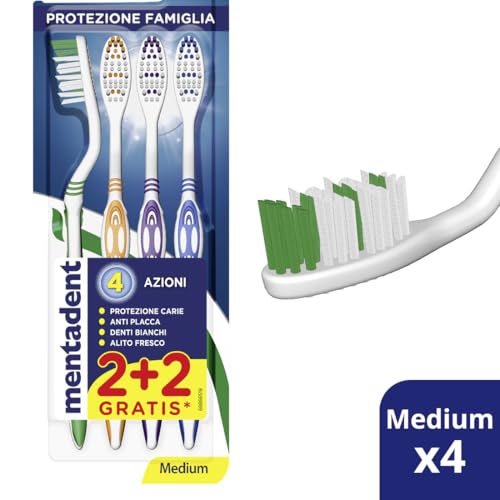 Mentadent Protezione Famiglia, 4 Spazzolini Setole Medie, Setole con Multi-angolazione, Manico Tripla Angolazione, Setole Lucidanti per la Prevenzione delle Macchie, Pulisci-lingua Morbido
