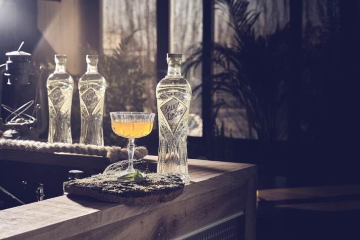 Salvia & Limone, antica ricetta della tradizione piemontese, digestivo, infuso, da consumare freddo o caldo, bottiglia vintage, idea regalo