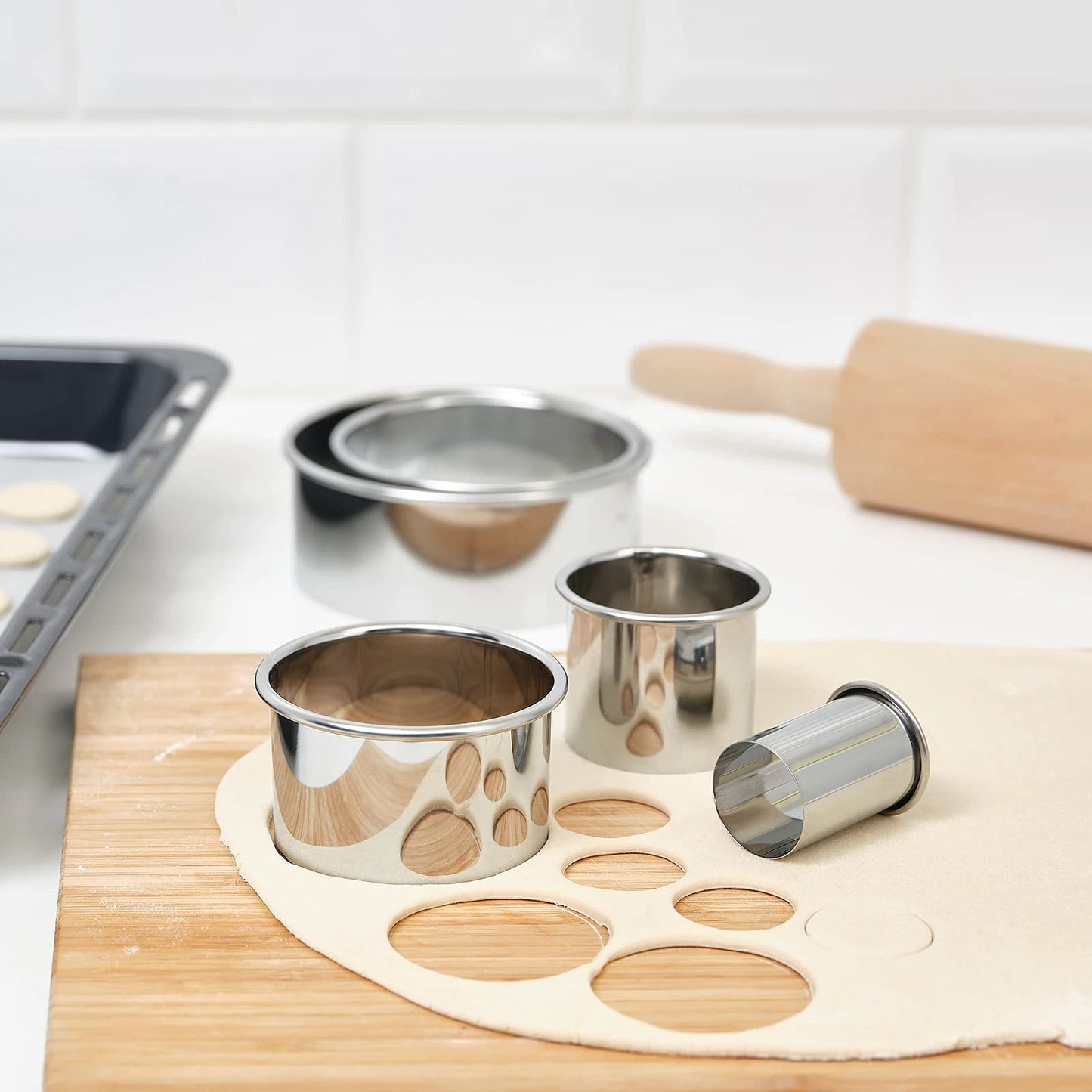 Ikea L TTBAKAD - Set di 5 formine per biscotti, colore: argento