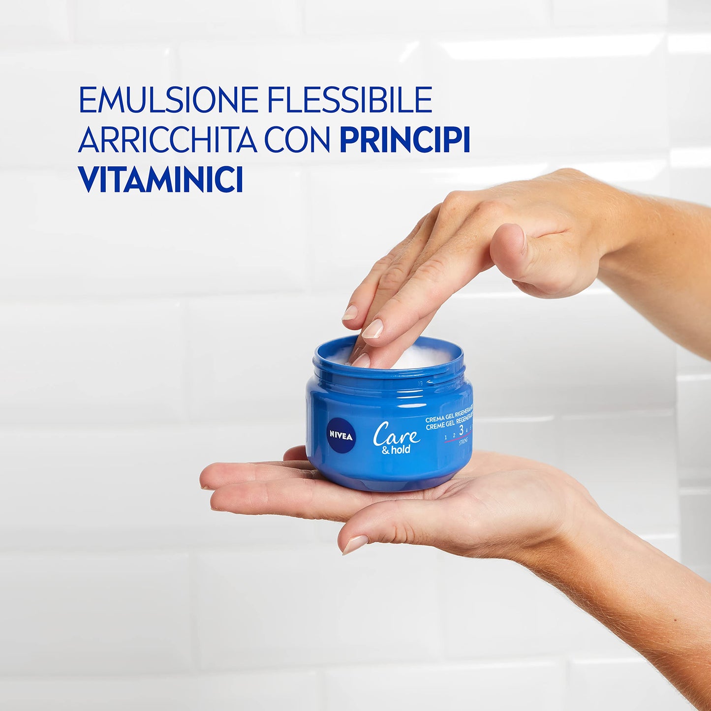 NIVEA Care & Hold Creme Gel, Styling Gel in 2 Confezioni da 150 ml, Gel per Capelli a Lunga Tenuta Anti-Crespo, Crema Capelli Corti e Medio-Lunghi con Vitamina B3