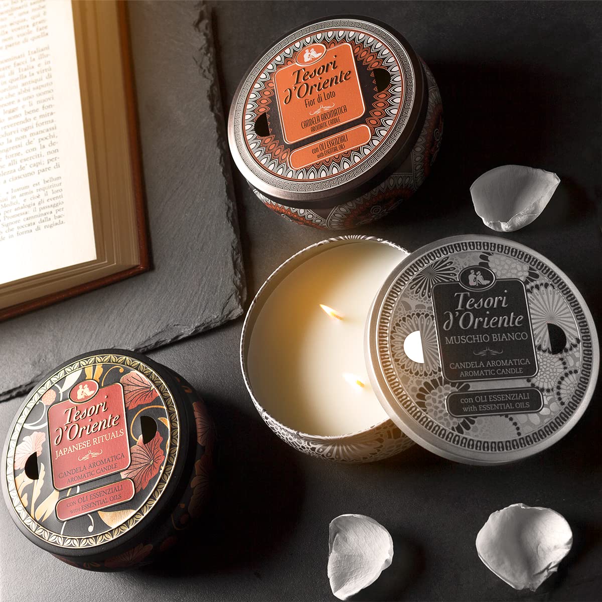 Tesori d'Oriente - Candela Profumata Fior di Loto, dalle Note Dolci e Fiorite, con Cere di Alta Qualità e Oli Essenziali, 2 Stoppini, 200gr