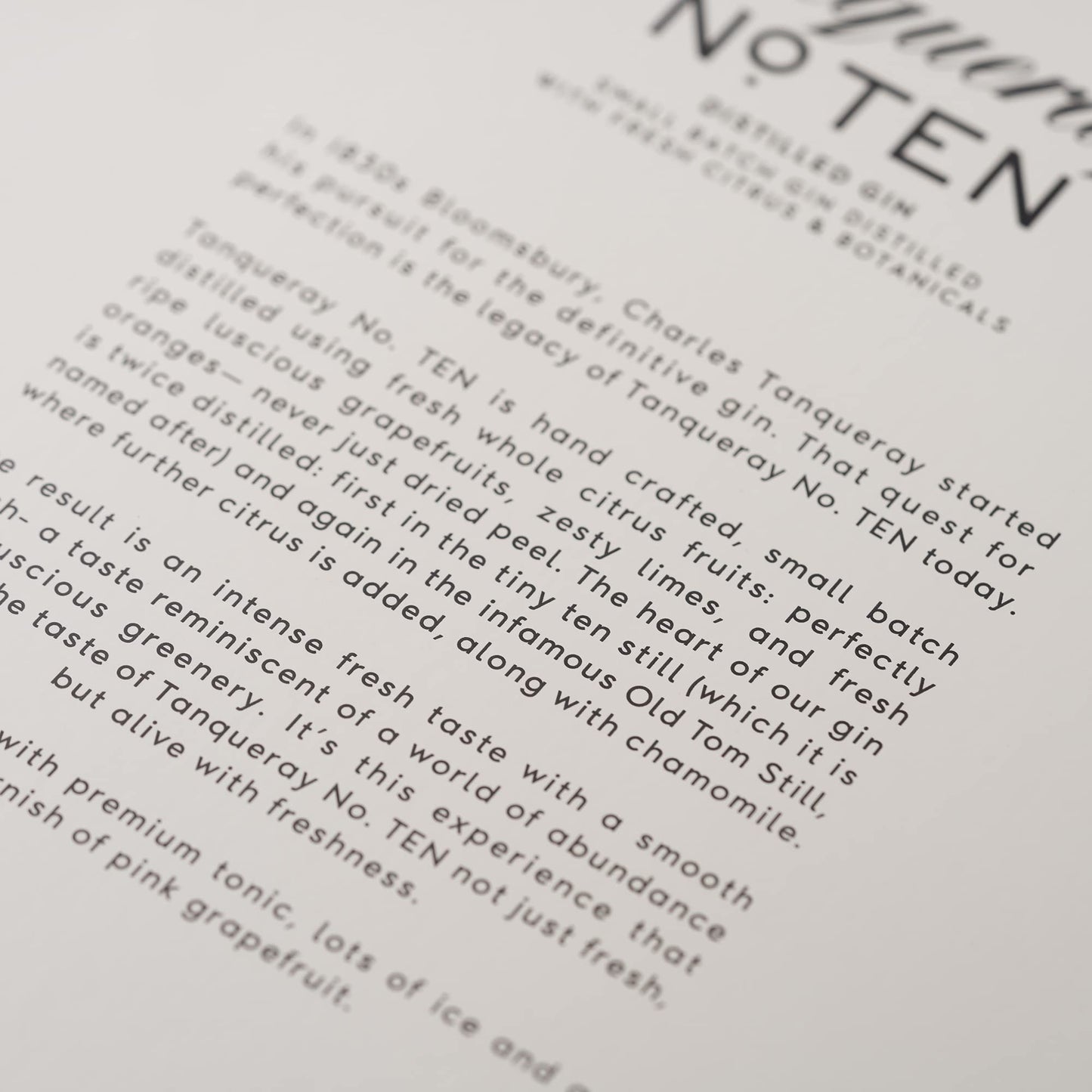 Tanqueray No. Ten Distilled en caja para regalo, ginebra, 700 ml