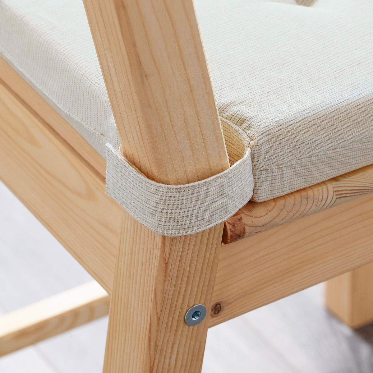 Ikea JUSTINA cuscino per sedia, 42/35x40x4 cm, naturale