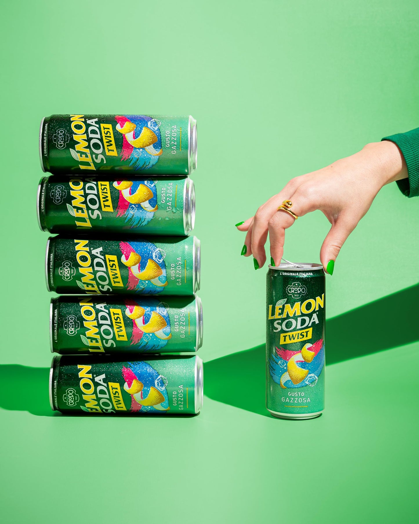 Lemonsoda | Twist Lime, Bevanda Gassata al Gusto Gazzosa, 24 Lattine da 33 cl, Senza Zuccheri, Rinfrescante, Senza coloranti e Conservanti