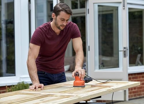 BLACK+DECKER BEW210-QS Levigatrice, 230 W