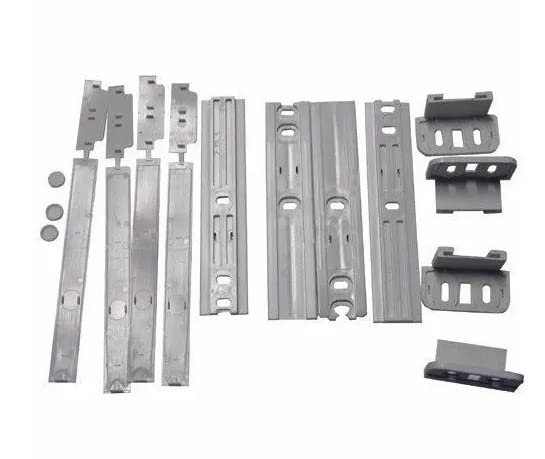 CG94 Kit 4 Guide per Porta Frigorifero da Incasso - Slitte più Scivolo - Universali compatibile WH!_RLPOOL 481231019131, 484000000857