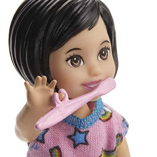 Barbie Babysitter Doll with baby and accessories Set da gioco per dormire