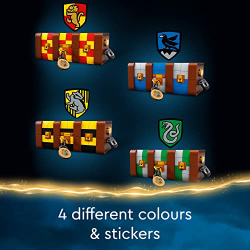 LEGO 76399 Harry Potter Hogwarts Magico Bagagli Set con Colori Casa, Giocattolo Personalizzabile Idea Regalo con Minifigure del Film