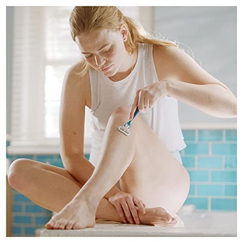 Gillette Venus Smooth Lametta Donna, 4 Lamette di Ricambio per Rasoio Donna, Confezione da 4 Ricambi con 3 Lame, Rasatura Veloce ed Efficace