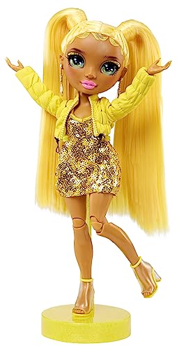 Rainbow High Fashion Doll con Slime & Animale - Ruby (Rosso) - Bambola scintillante da 28 cm con Slime scintillante, Animale Magico e Accessori Moda - Età 4-12 anni