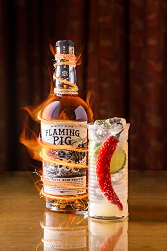 FLAMING PIG Black Cask | Irish Whiskey - 700 ml | Distillato artigianalmente | Godetevi l'autentico sapore irlandese maturato per 6 mesi in botti bruciate.