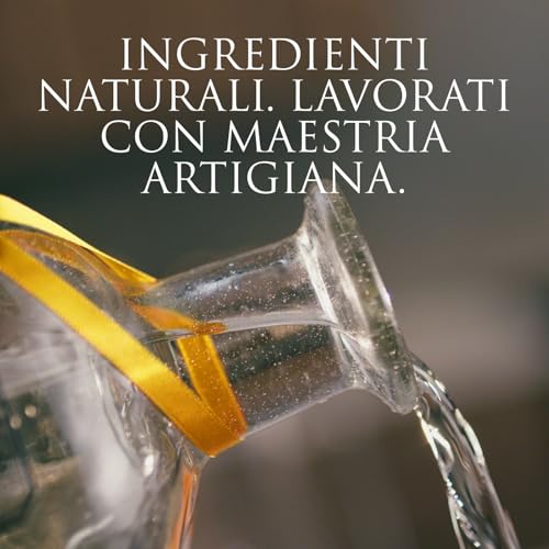 PATRÓN Añejo Premium Tequila, Vol. 40%, 70 cl / 700 ml, creata in Messico in piccoli lotti a partire dal 100% della migliore agave Weber Blue, invecchiata per oltre 12 mesi in botti di rovere