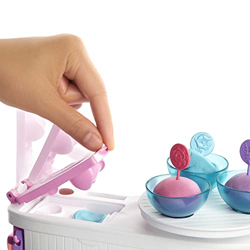 Barbie Wellness Face Masks Play Set with Doll, Puppy, Shapes and Clay