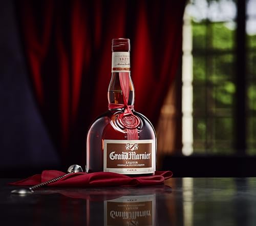 Grand Marnier Cordon Rouge - Liquore a Base di Cognac in Combinazione con Liquore d'Arancia, 40% Vol, Bottiglia in Vetro da 70 cl