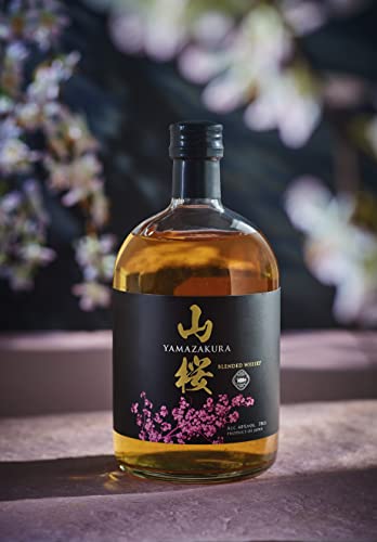 Yamazakura Blended Whisky 700 ml