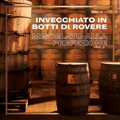 BACARDÍ Reserva 8 Year Old Premium Caribbean Rum, Vol. 40%, 70 cl / 700 ml, pregiato rum invecchiato 8 anni in botti di rovere sotto al sole dei Caraibi