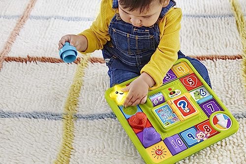Fisher-Price Pannello Interattivo di Cagnolino, Gioco sensoriale per Neonati con luci e contenuti didattici Smart Stages