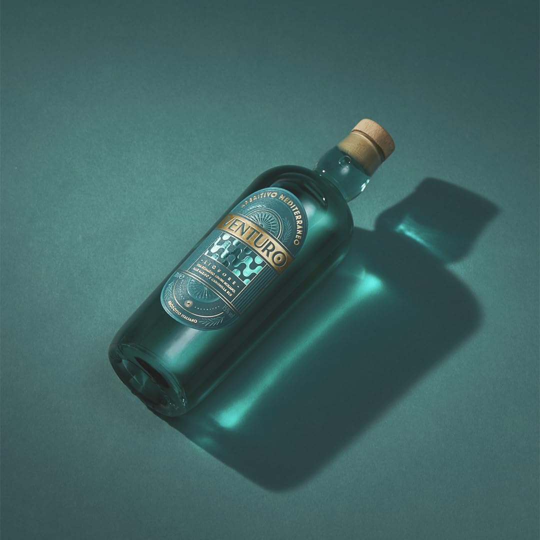 Venturo Aperitivo Mediterraneo Liquore, con Rosmarino, Limone Siciliano, Sale Marino e Camomilla Blu, 15% vol, 70cl