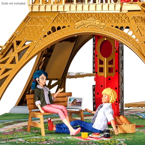Bandai - Miraculous - Playset Deluxe Paris - Grande Monumento da Gioco 1,20m - Torre con 40 Accessori, Piani, Negozi, Teleferica, Bambole non incluse - Giocattolo per Bambini dai 4 Anni in su - P50659