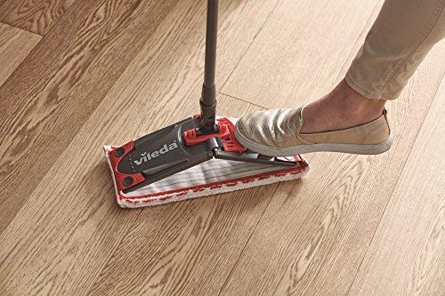 Vileda Revolution Sistema lavapavimenti con Secchio e Piastra Piatta, Panno in Microfibra, per Tutti i Tipi di Pavimento, lavapavimenti sostenibile, Love it Clean