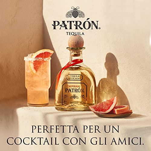 PATRÓN Reposado Premium Tequila, Vol. 40%, 70 cl / 700 ml, creata in Messico in piccoli lotti a partire dal 100% della migliore agave Weber Blue, invecchiata per oltre 2 mesi in botti di rovere