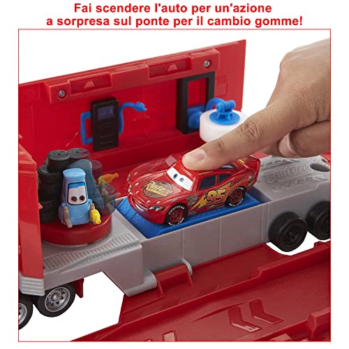 Mattel Disney Pixar Cars - Mack Trasformabile Playset, Giocattolo 2 in 1 con Camion e Officina per la Messa a Punto, con Lanciatore, Ponte, Giocattolo per Bambini 3+ Anni