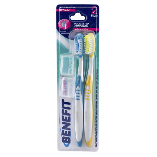 Benefit Spazzolino Medium Azione Attiva, Manico Flessibile, Impugnatura Comfort, Testina Compatta, Confezione Risparmio - 2 Unità (colori assortiti)
