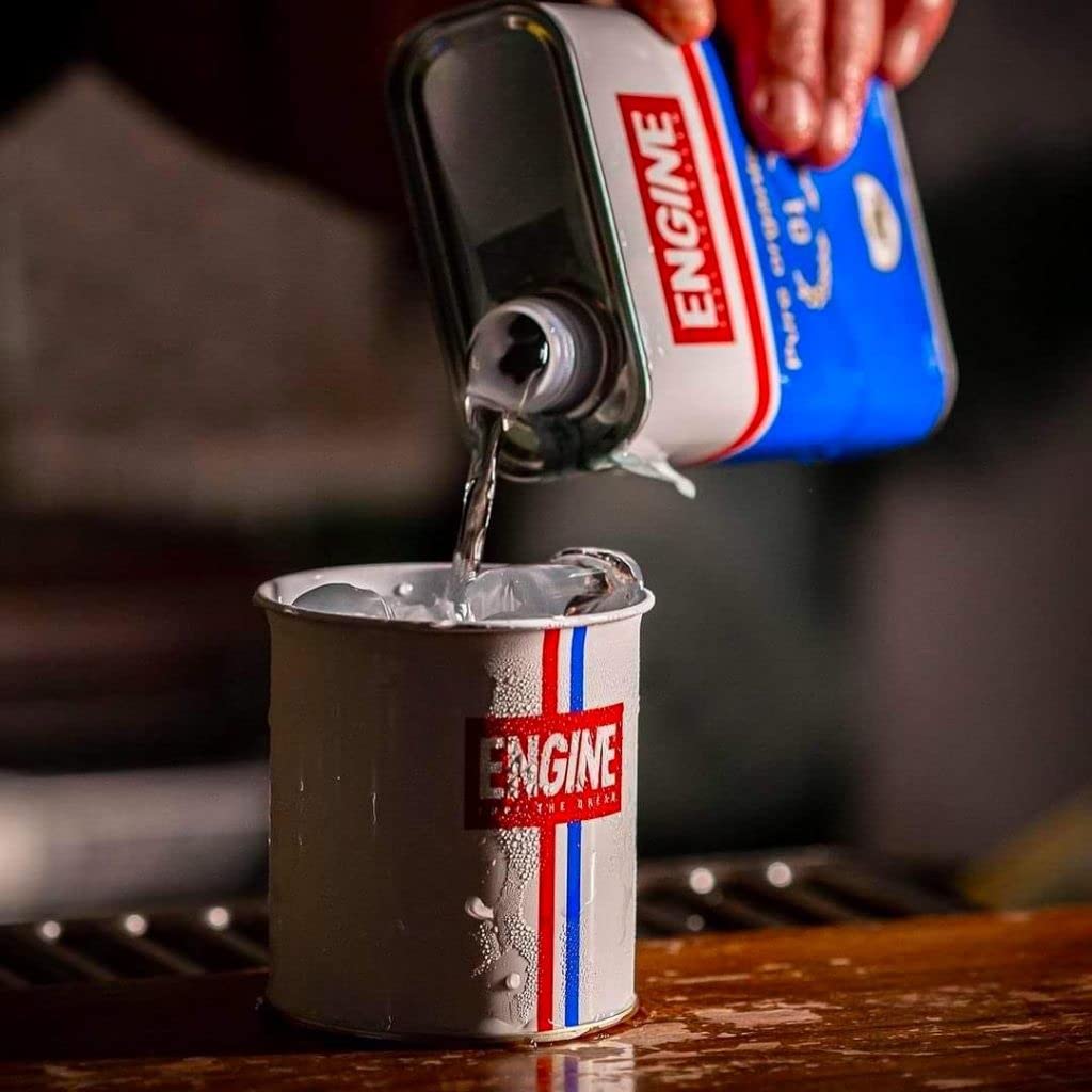 GIN ENGINE PACK, nr.1 latta Engine cl.50 + nr.6 Bicchieri in metallo + nr.1 Ice Bucket in metallo,il gin delle Langhe,"Pure Organic Gin",il gin artigianale 100% italiano e biologico,il Gin in Tanica