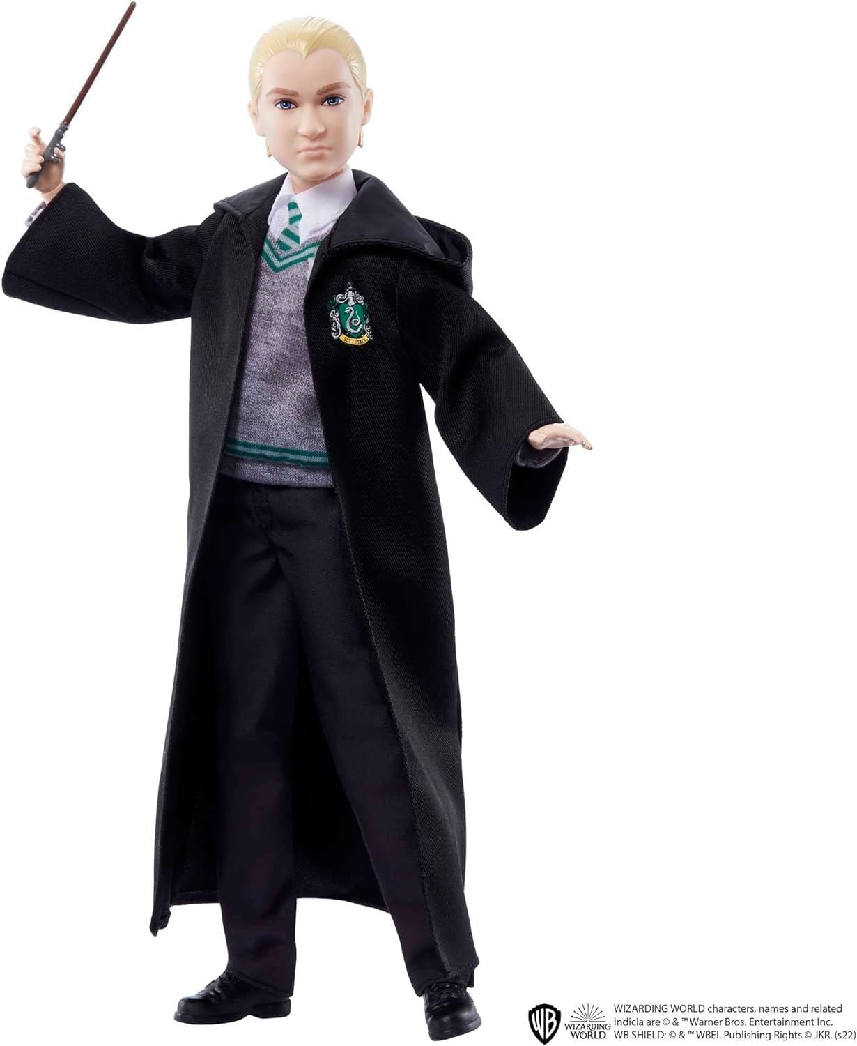 Mattel Harry Potter - Draco Malfoy, indossa l'uniforme di Hogwarts della Casa Serpeverde e impugna la sua bacchetta, da collezione, Giocattolo per Bambini 6+ Anni, HMF35