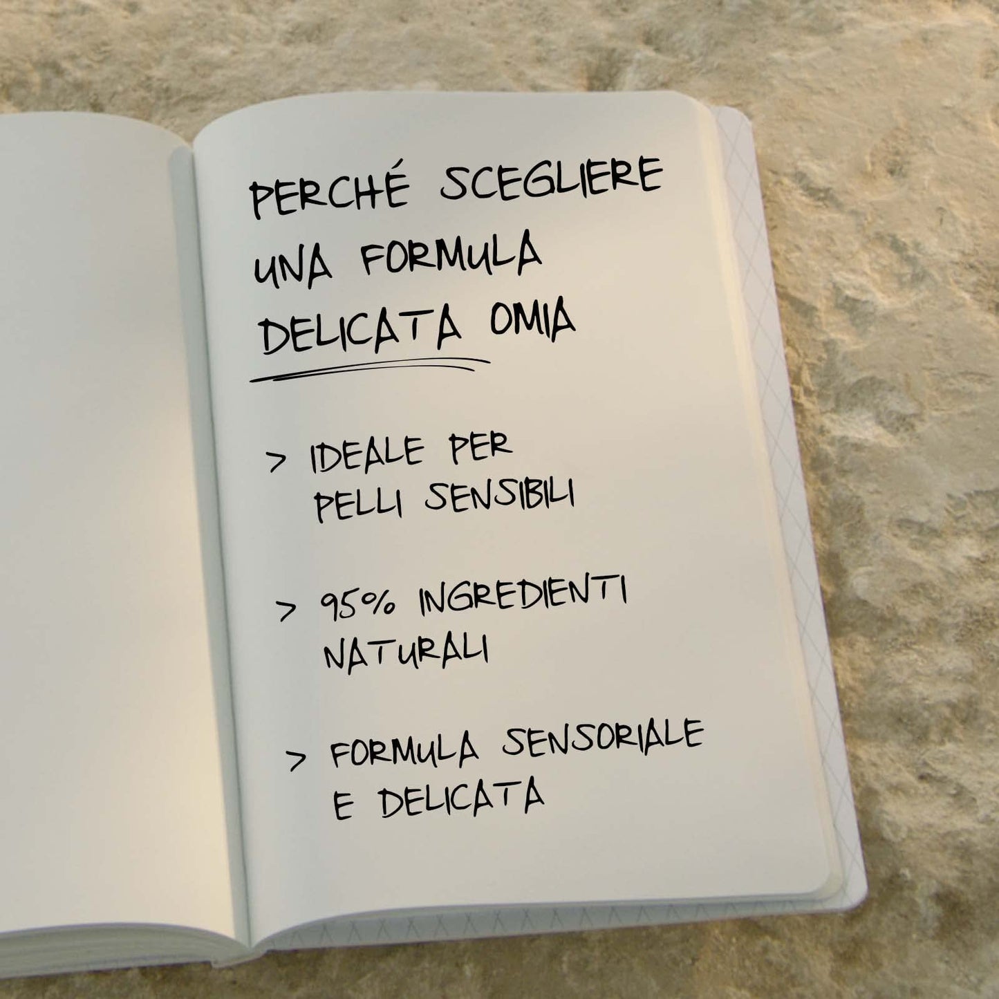 Omia, Crema Viso Idratante alla Mandorla di Sicilia, Idrata e Protegge la Pelle, Formula Lenitiva Senza Siliconi e Coloranti, Adatta a Pelli Sensibili, 75 ml