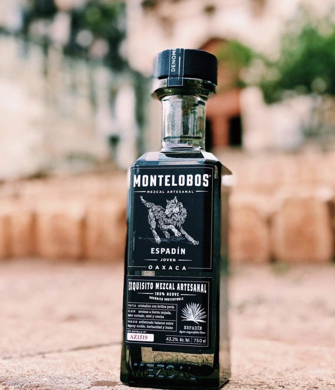 Montelobos Montelobos ESPADIN Joven 100% Agave Mezcal Artesanal 43,2% Vol. 0,7l - 700 ml