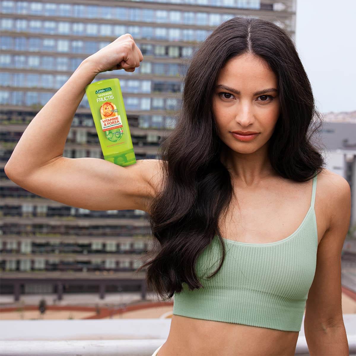 Garnier Fructis Vitamine&Forza, Balsamo Fortificante per Capelli Fragili e Soggetti a Rottura, Formula Arricchita con Vitamine per Capelli 10 Volte più Forti, 200 ml