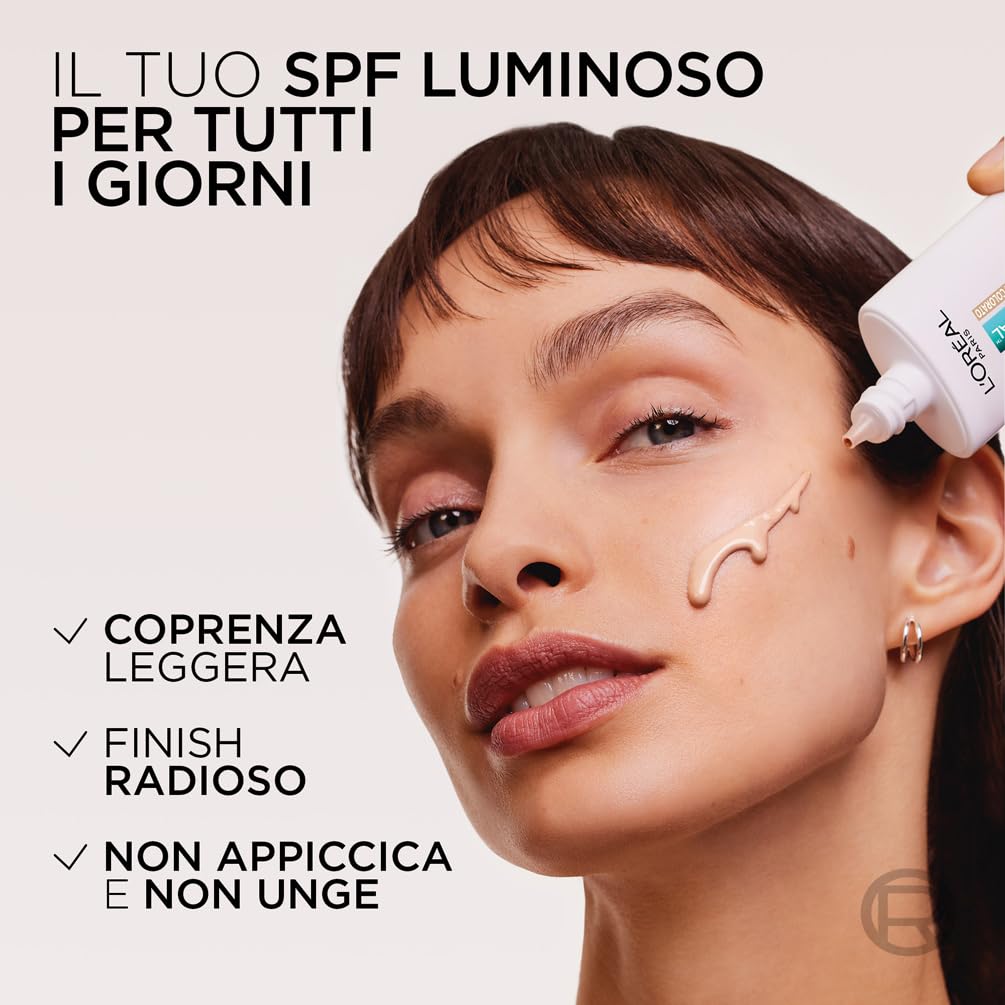 L'Oréal Paris Fluido UV Anti-Macchie, Per Tutti i Tipi di Pelle, Incarnato Luminoso, Macchie Scure e imperfezioni Meno Visibili, Con Niacinamide e SPF50, Bright Reveal, Tonalità: Light, 50 ml