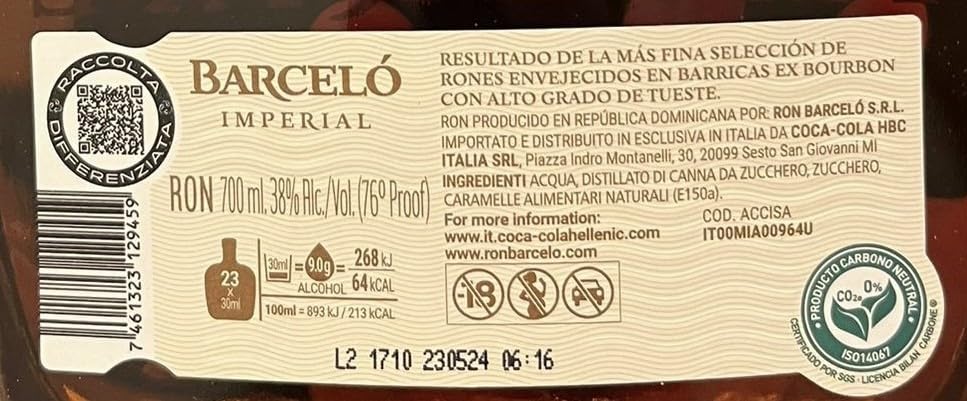 Ron Barceló Imperial – Bottiglia da 700 ml di Rum Ambrato, Invecchiato Naturalmente fino a 10 anni in Barrique di Rovere, Rum Dominicano da 100% Succo di Canna da Zucchero