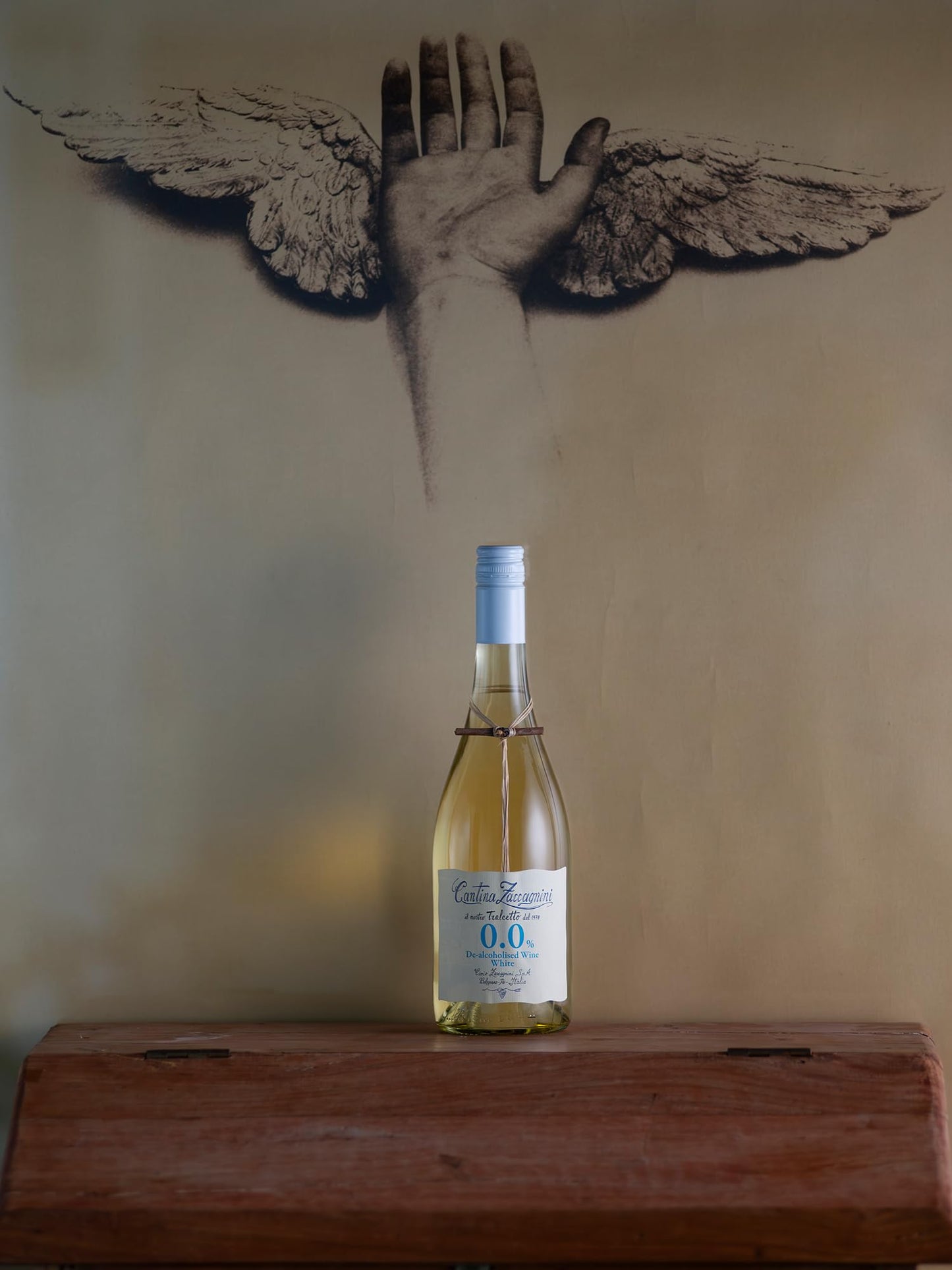 Zaccagnini VINO DEALCOLATO Bianco Tralcetto - Senza Alcol - Fresco, Armonico e Fragrante con Frutta Gialla e Fiori Ideale per Aperitivo Leggero e Spensierato - 0,0% vol - 750ml