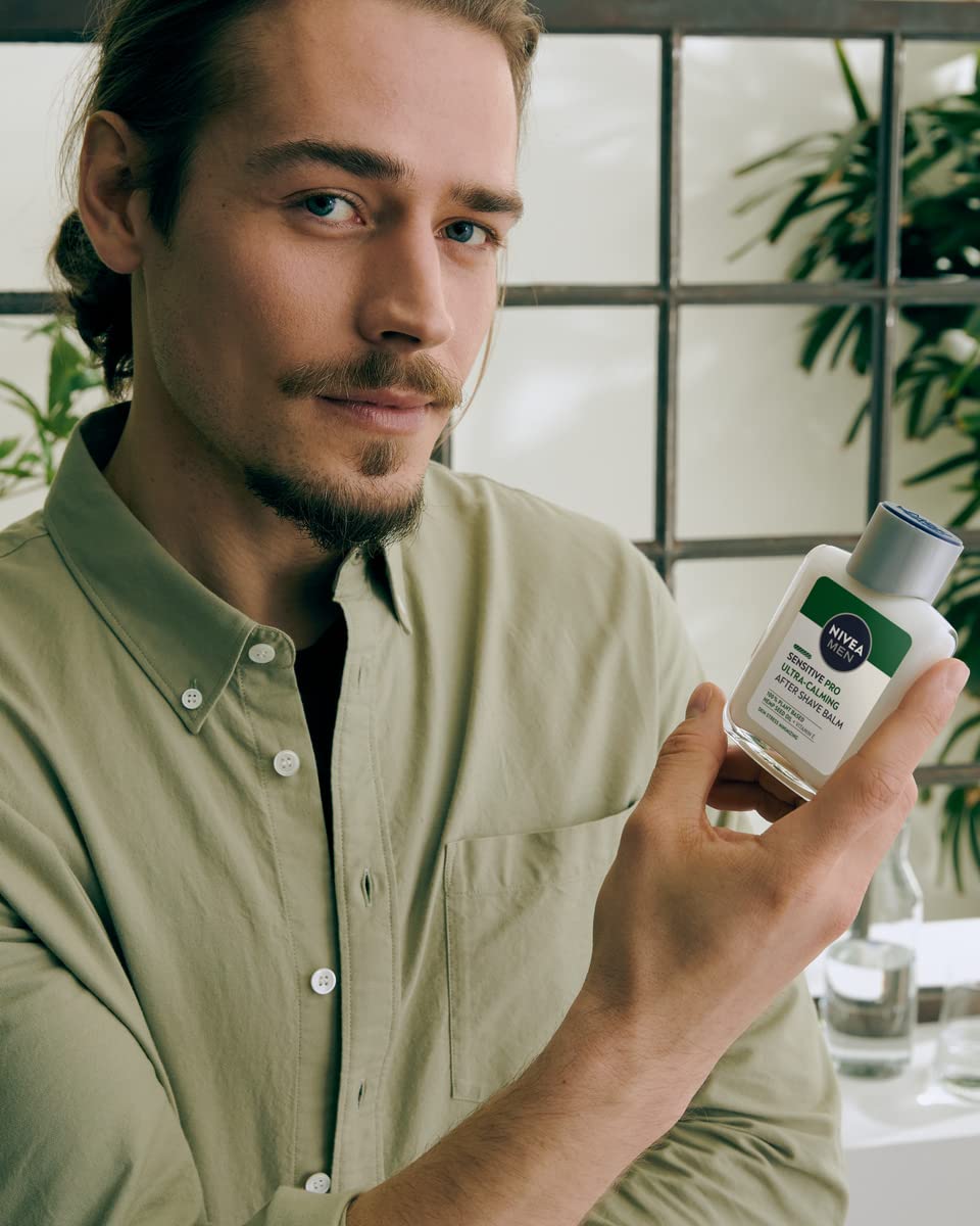 NIVEA MEN Sensitive Pro Balsamo Dopobarba Ultra-Calming in Confezione da 100 ml, After Shave Uomo con Olio di Semi di Canapa e Vitamina E, Balsamo Barba Lenitivo