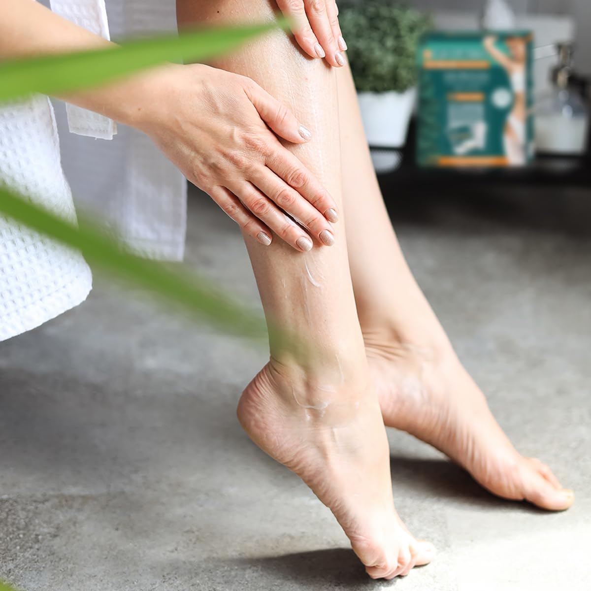 GEOMAR | Crema Gel Effetto Urto, Azione Tonificante Contro gli Inestetismi della Cellulite Resistente, Ingredienti 95% di Origine Naturale, Made in Italy, 200 ml