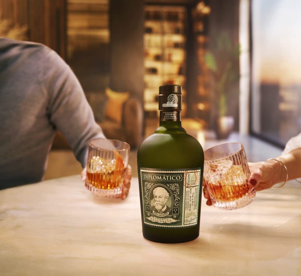 Diplomático Reserva Exclusiva 700ml - Rum premium invecchiato. 40% vol.