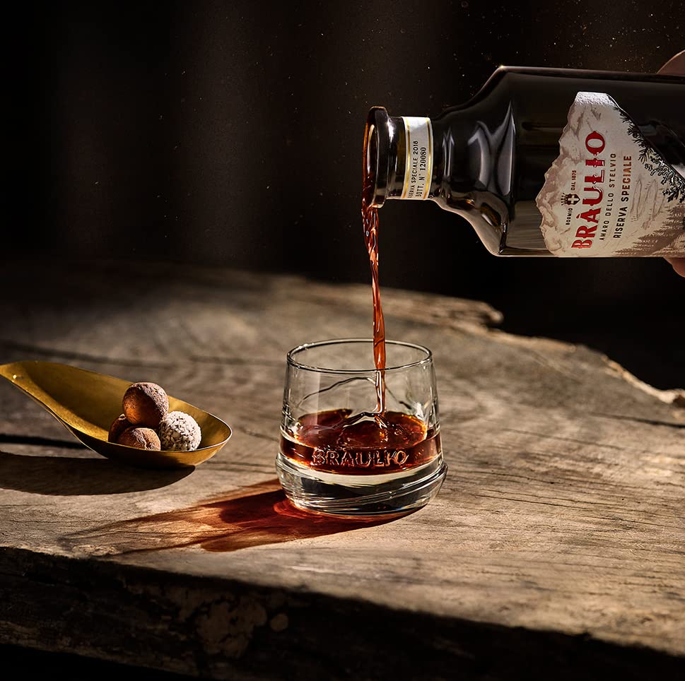 Braulio Riserva Speciale - Amaro dello Stelvio alle Erbe, 70 cl, Invecchiato 36 Mesi, 24,7% Vol