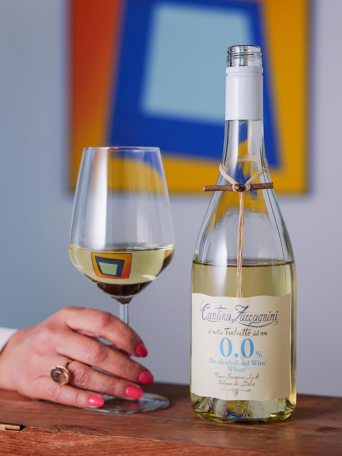 Zaccagnini VINO DEALCOLATO Bianco Tralcetto - Senza Alcol - Fresco, Armonico e Fragrante con Frutta Gialla e Fiori Ideale per Aperitivo Leggero e Spensierato - 0,0% vol - 750ml