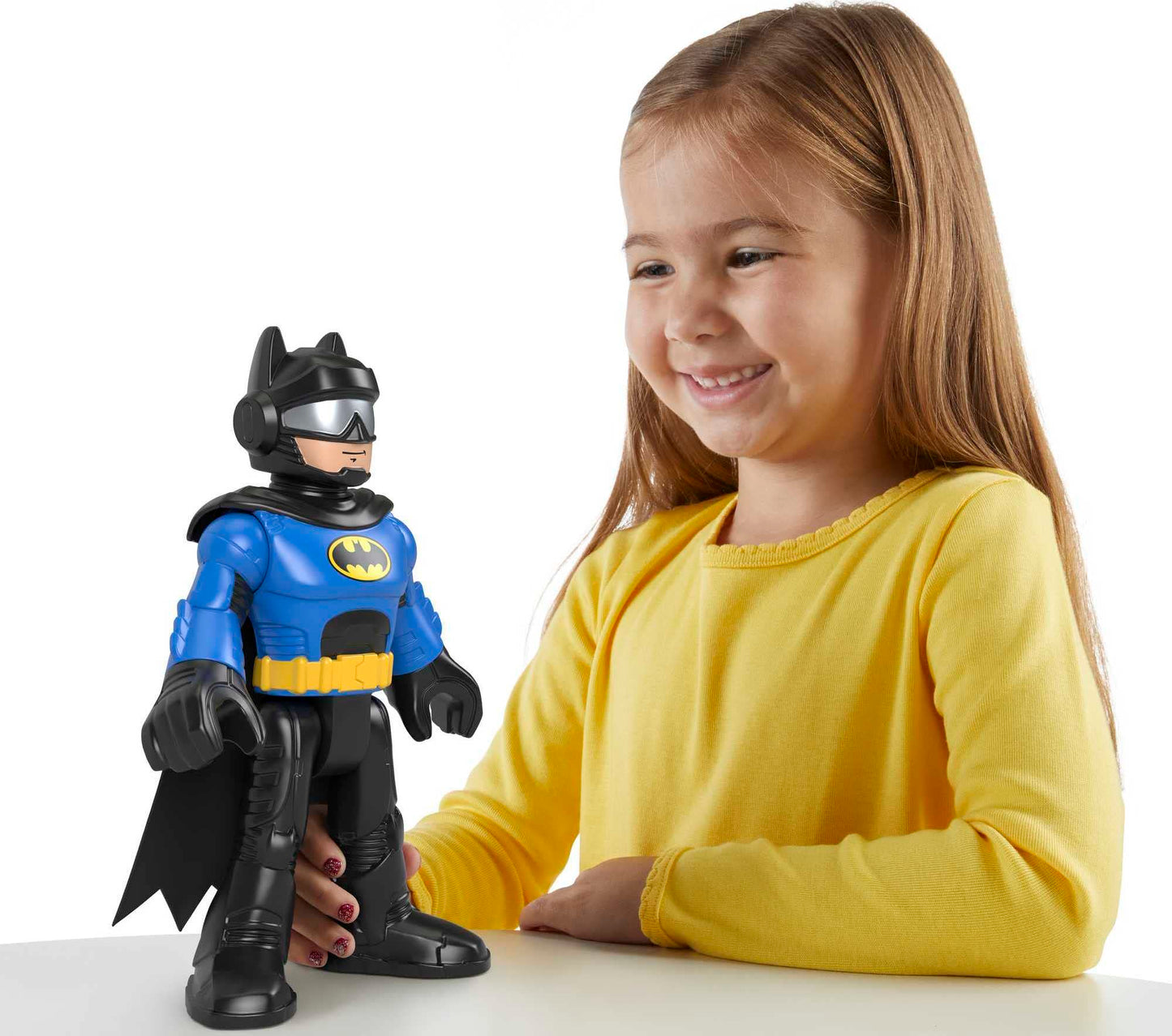 Fisher-Price Imaginext DC Super Friends - Batman XL Motociclista Blu, Personaggio snodato Alto piĂą di 25 cm con Morbido Mantello in Tessuto, Giocattolo per Bambini, 3+ Anni, HML40