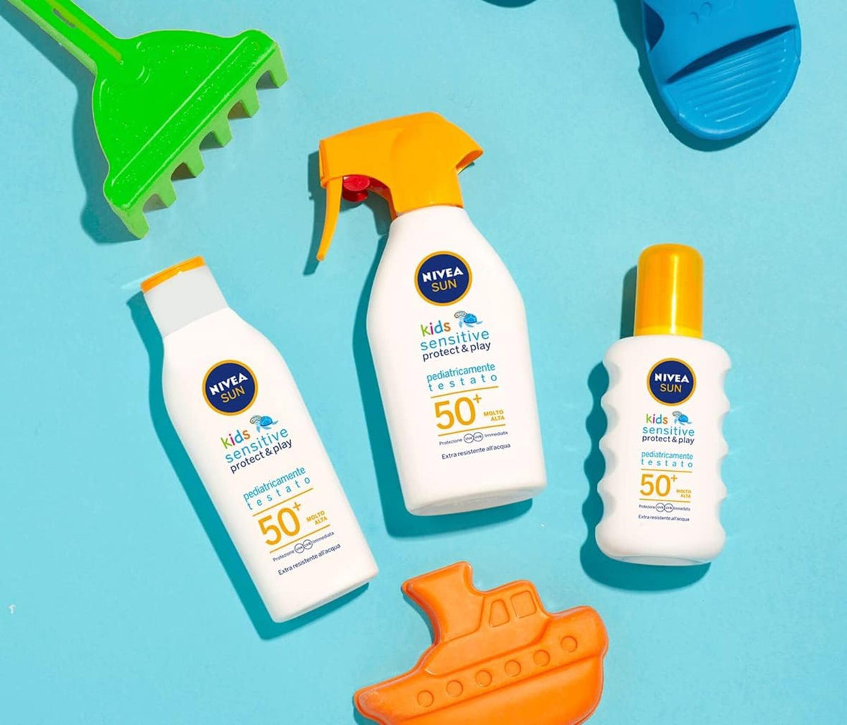 NIVEA SUN Kids Sensitive Protect & Play FP 50+ 200 ml Crema solare bambini e neonati dai spray 6 mesi in su