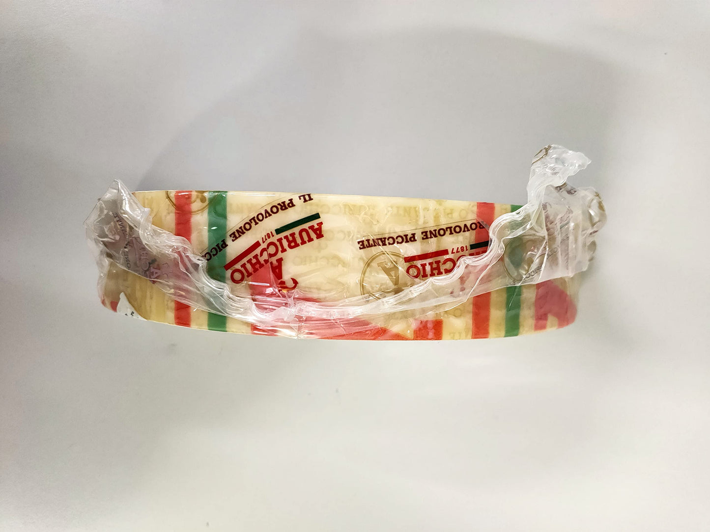 Formaggio Provolone Piccante Auricchio 1Kg