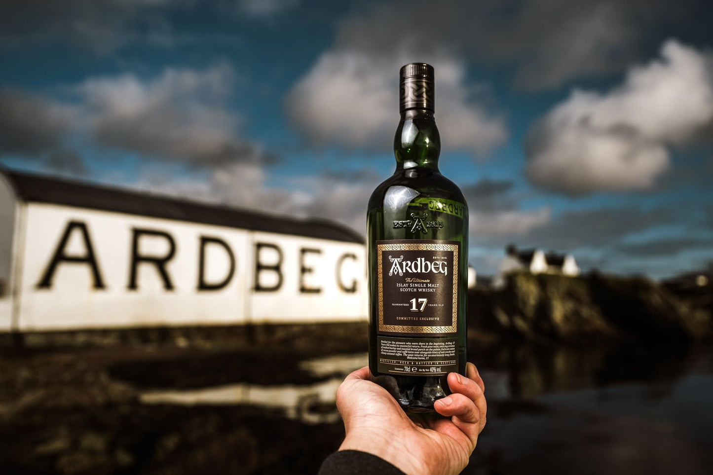 Ardbeg 17 Years Old The Ultimate Committee Exclusive Islay Single Malt 40% Vol. 0,7l in Giftbox