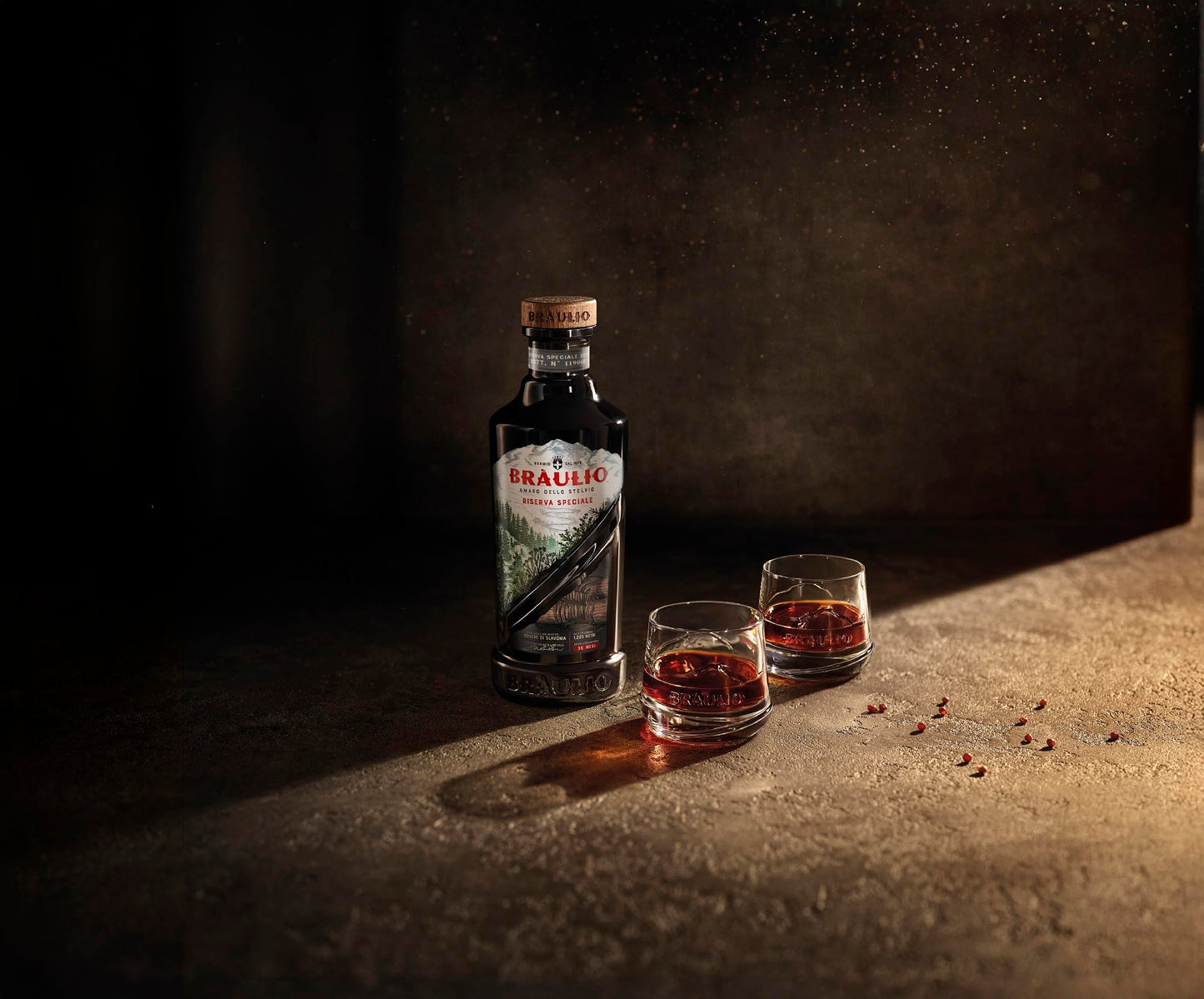 Braulio Riserva Speciale - Amaro dello Stelvio alle Erbe, 70 cl, Invecchiato 36 Mesi, 24,7% Vol