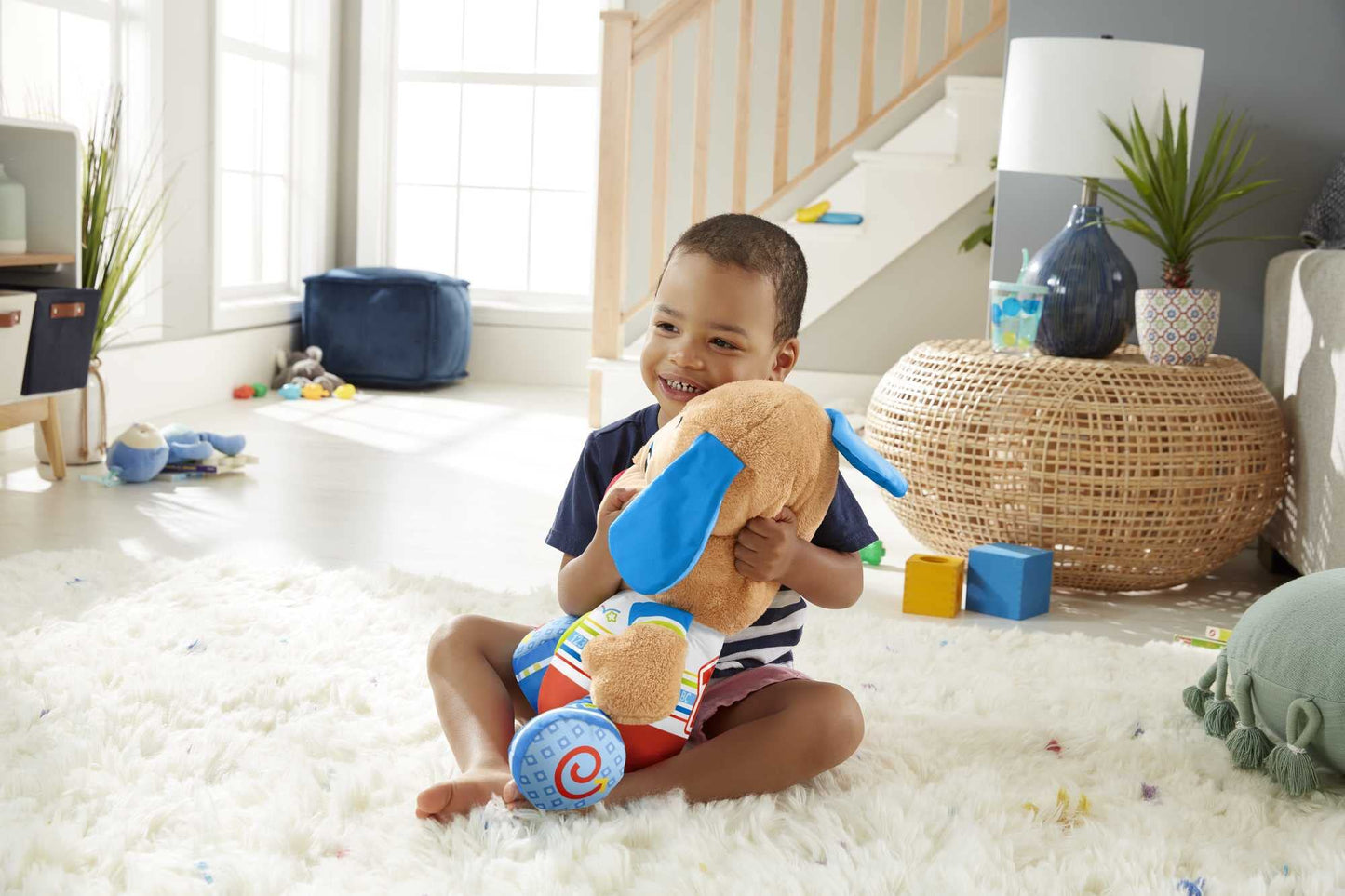 Fisher-Price - Il Cagnolino Gigante, Grande Peluche Musicale Ridi e Impara Edizione italiana con Luci, Suoni, Canzoni, Frasi e Tecnologia Smart Stages, Giocattolo per Bambini 18+ Mesi, HGW92