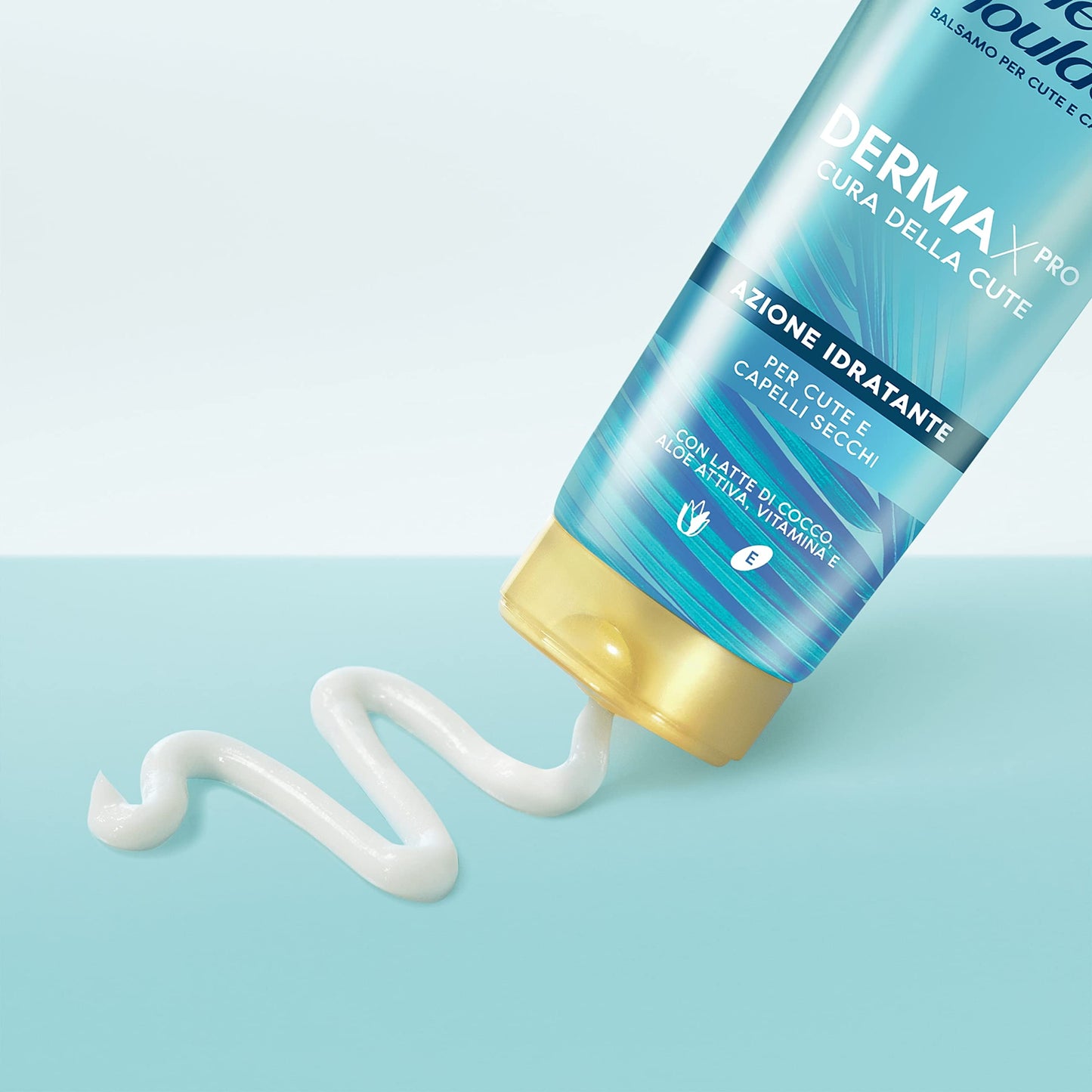 Head & Shoulders DERMAXPRO Balsamo Azione Idratante per Cute e Capelli Secchi, 220ml