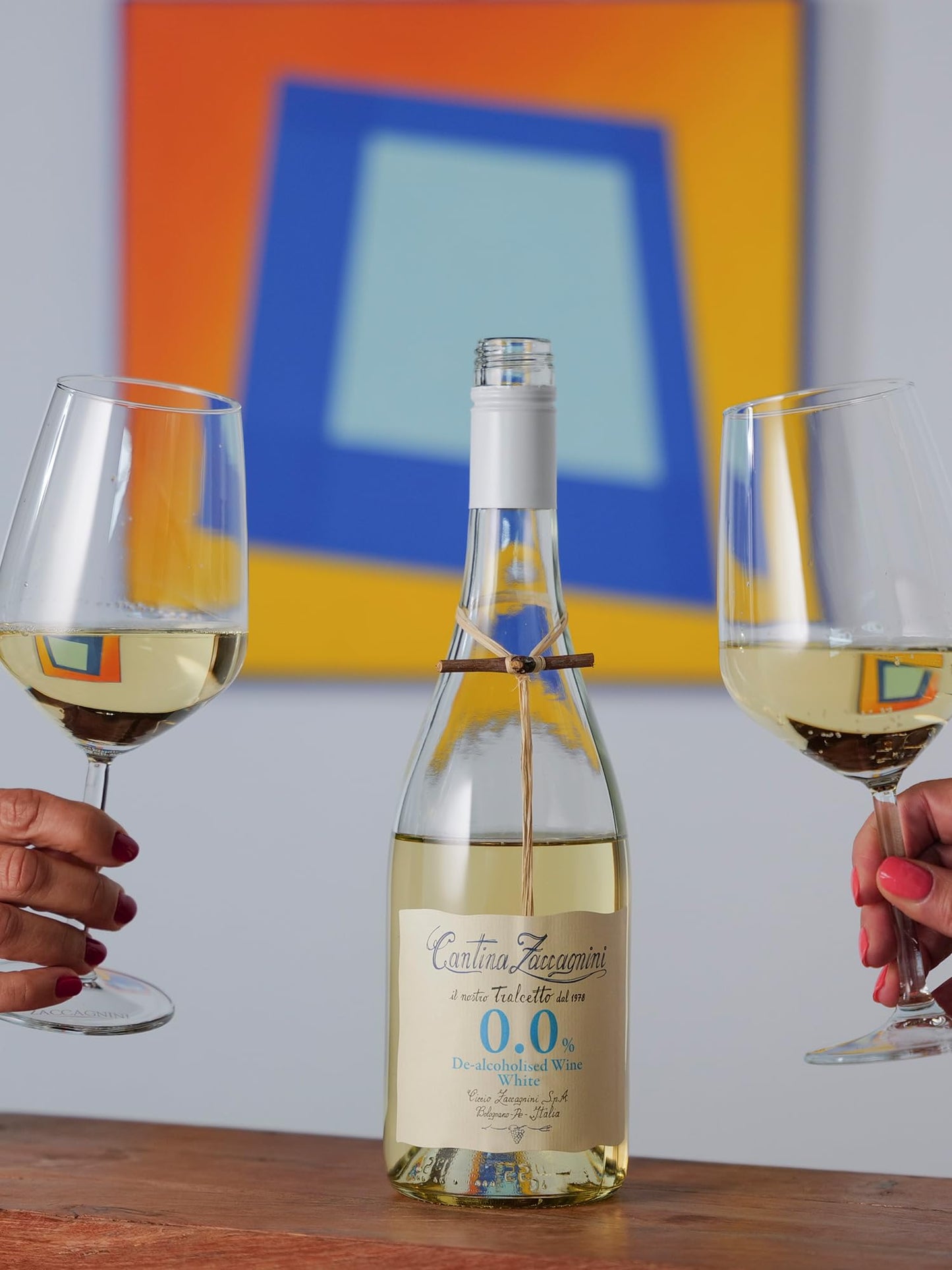 Zaccagnini VINO DEALCOLATO Bianco Tralcetto - Senza Alcol - Fresco, Armonico e Fragrante con Frutta Gialla e Fiori Ideale per Aperitivo Leggero e Spensierato - 0,0% vol - 750ml