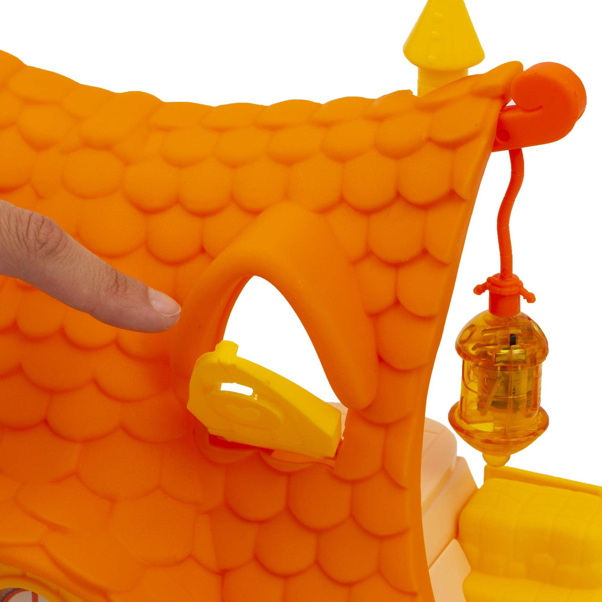 Giochi Preziosi Pinocchio - Playset Con Doppia Ambientazione La Casa E Il Negozio Di Giocattoli Di Geppetto Con 2 Personaggi Inclusi, Per Bambini A Partire Dai 3 Anni, PNH05000