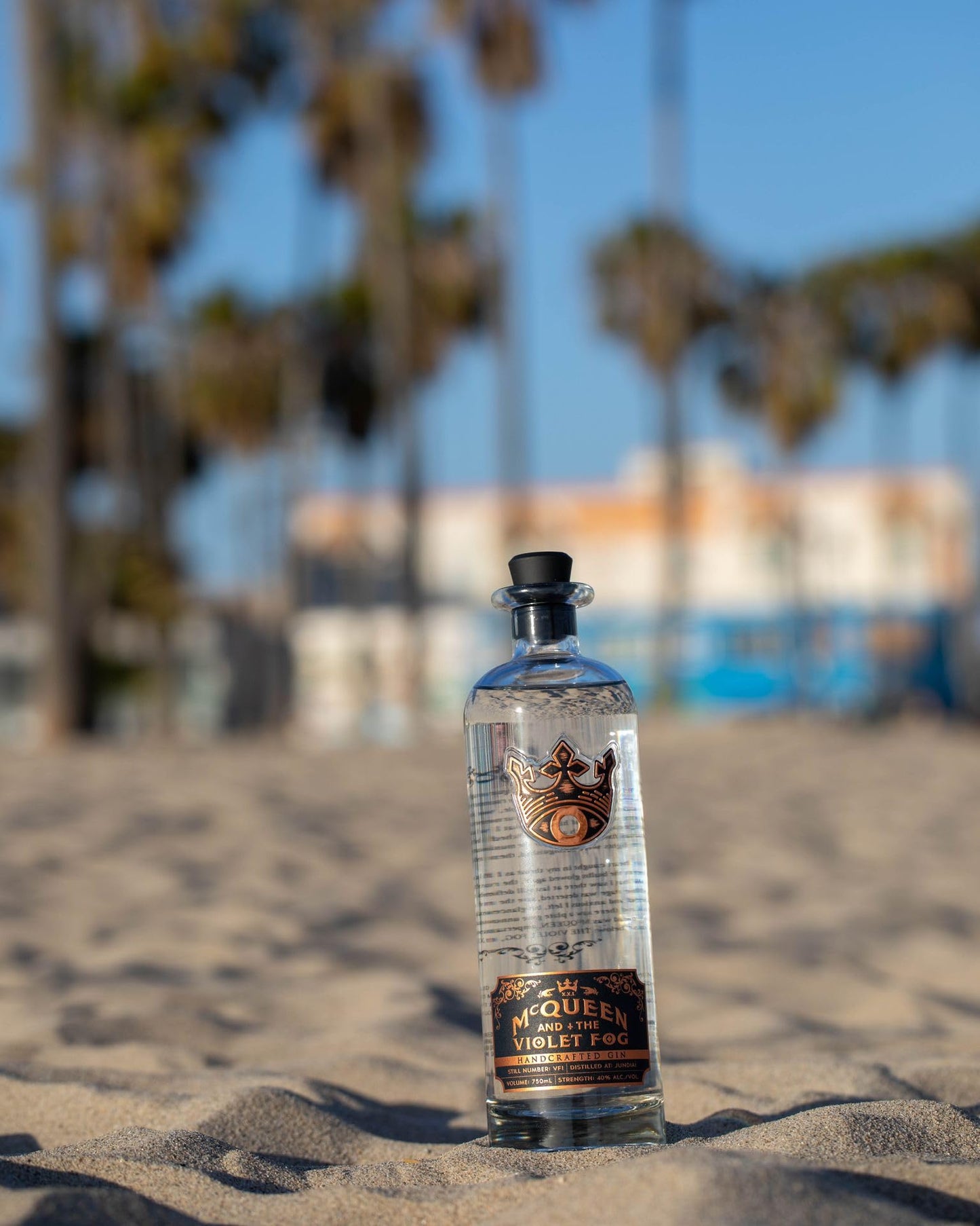 McQueen and the Violet Fog Handcrafted Gin 40% Vol. 0,7l